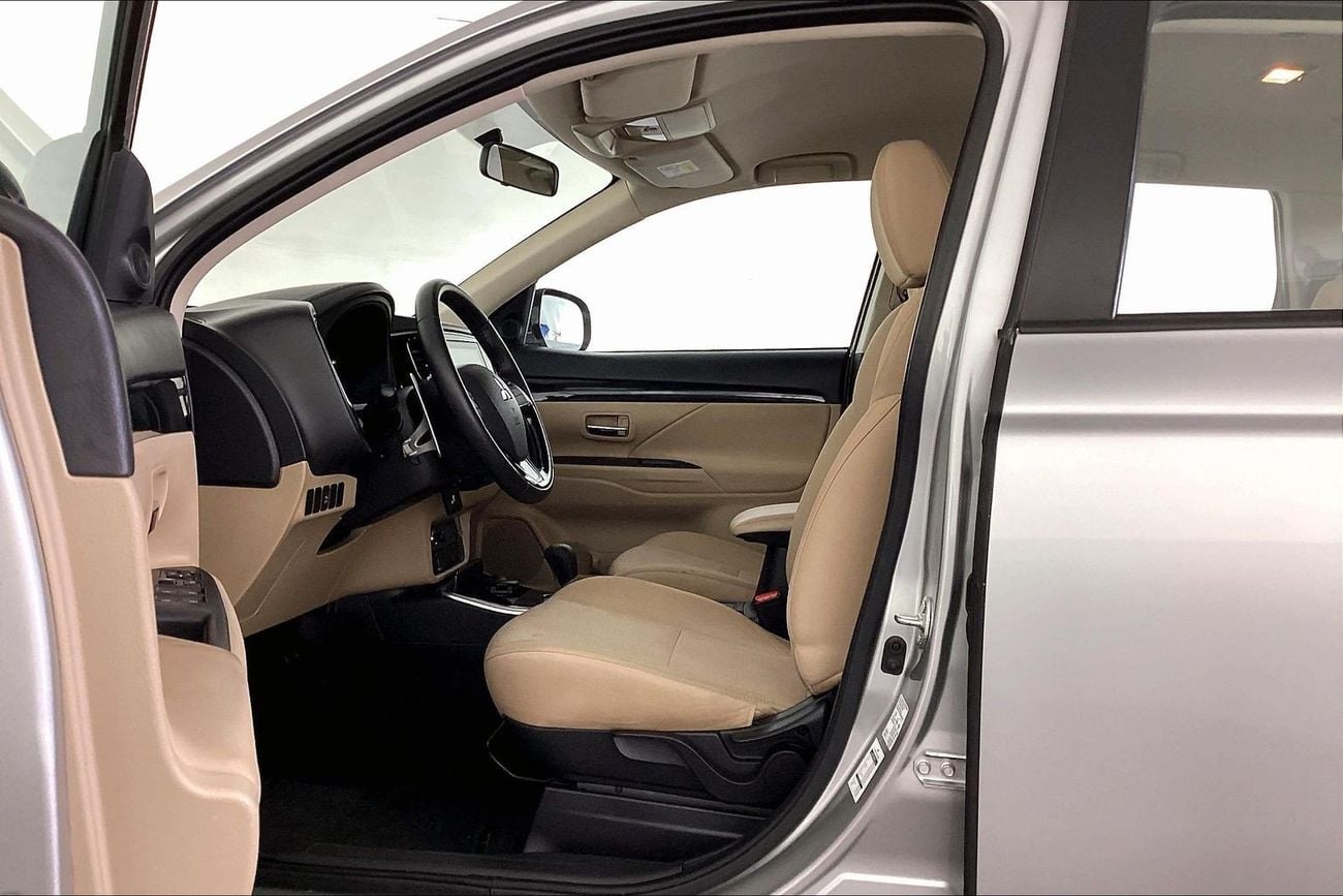 Mitsubishi Outlander GLX HIGHLINE FABRIC 2.5 GLX AUTO 4WD 7SEAT ML FABRIC SEATS | Guaranteed Warranty | 0 Down Payment