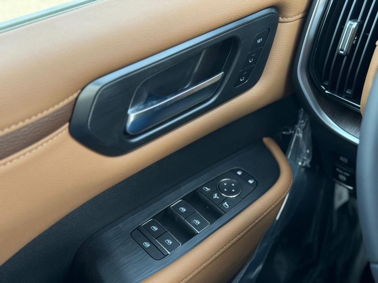 Nissan Patrol NISSAN PATROL LE Platinum City 3.5L