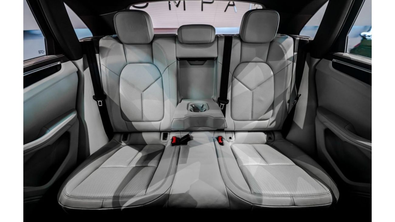 Porsche Macan 2018 Porsche Macan GTS, 2025 Porsche Warranty, Recently Serviced, Full Service History, GCC