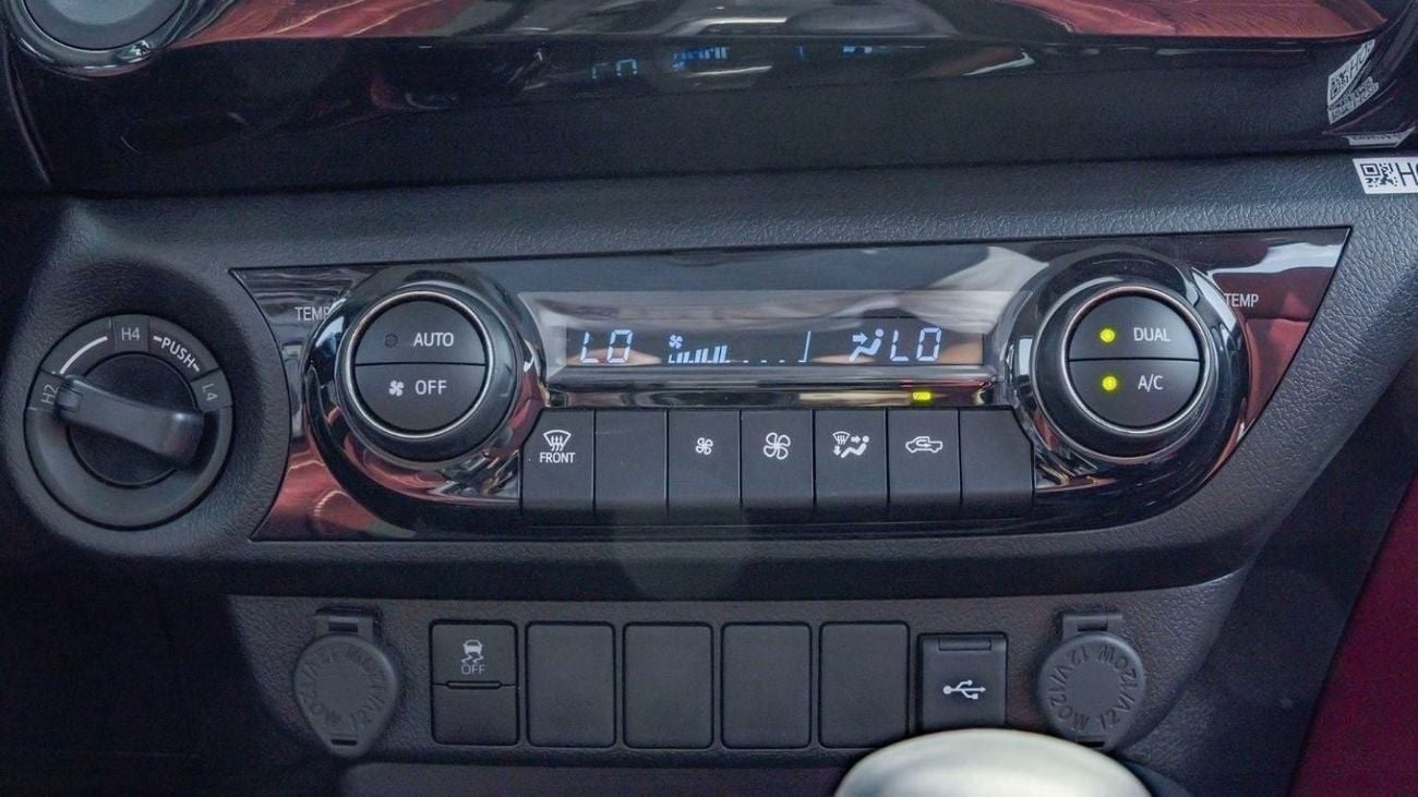 تويوتا هيلوكس Toyota Hilux 2.7L D/C AT Model 2024