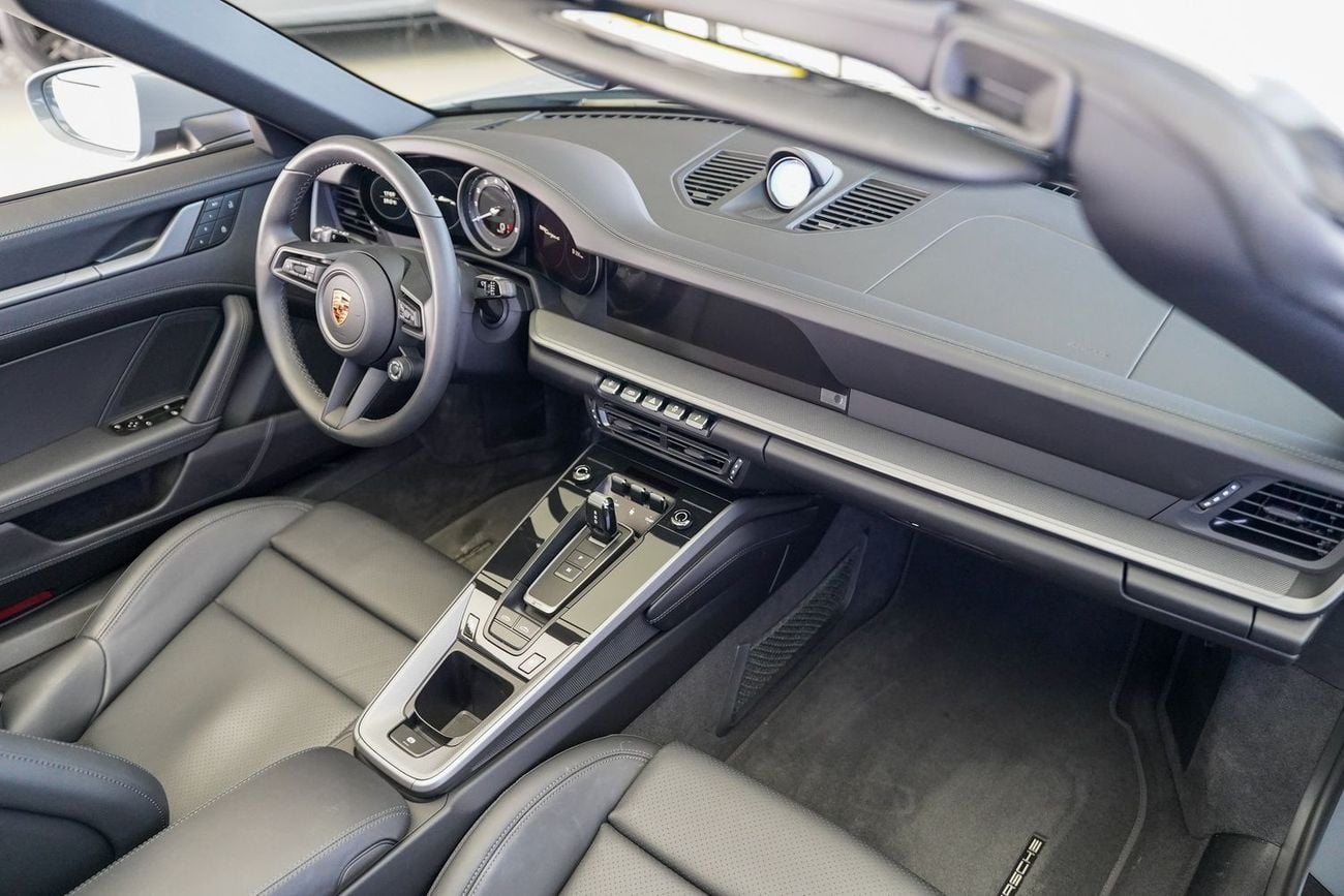 بورش 911 Targa 4 3.0L (385 HP) Targa