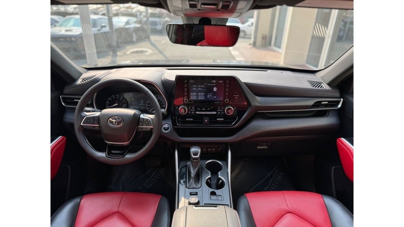 Toyota Highlander Limited Toyota Highlander XSE / V6 / 2021 / Canadian Clean Title