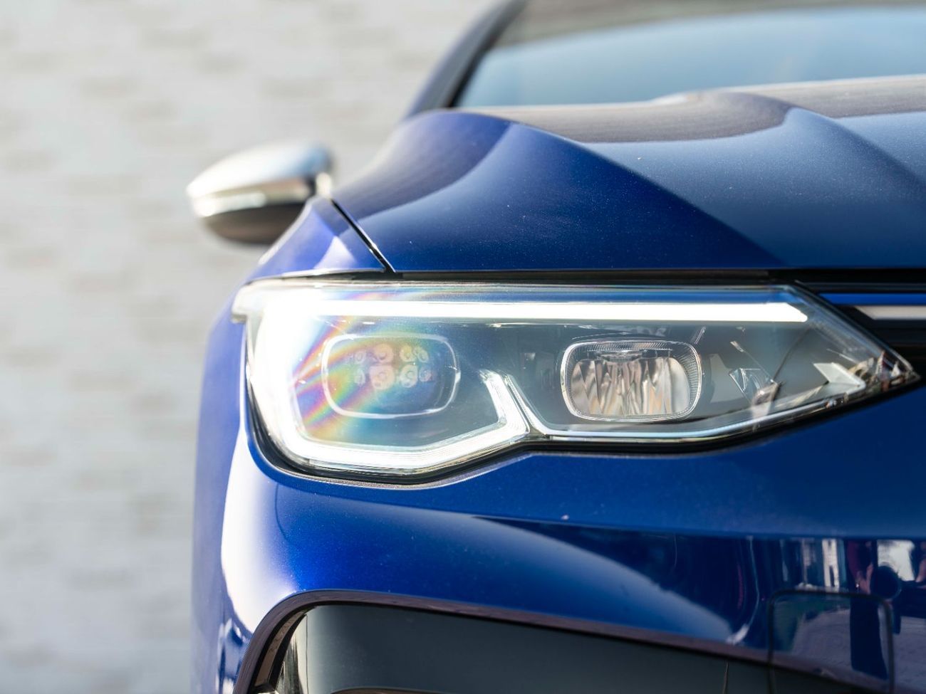 Volkswagen Golf R Base 2.0T