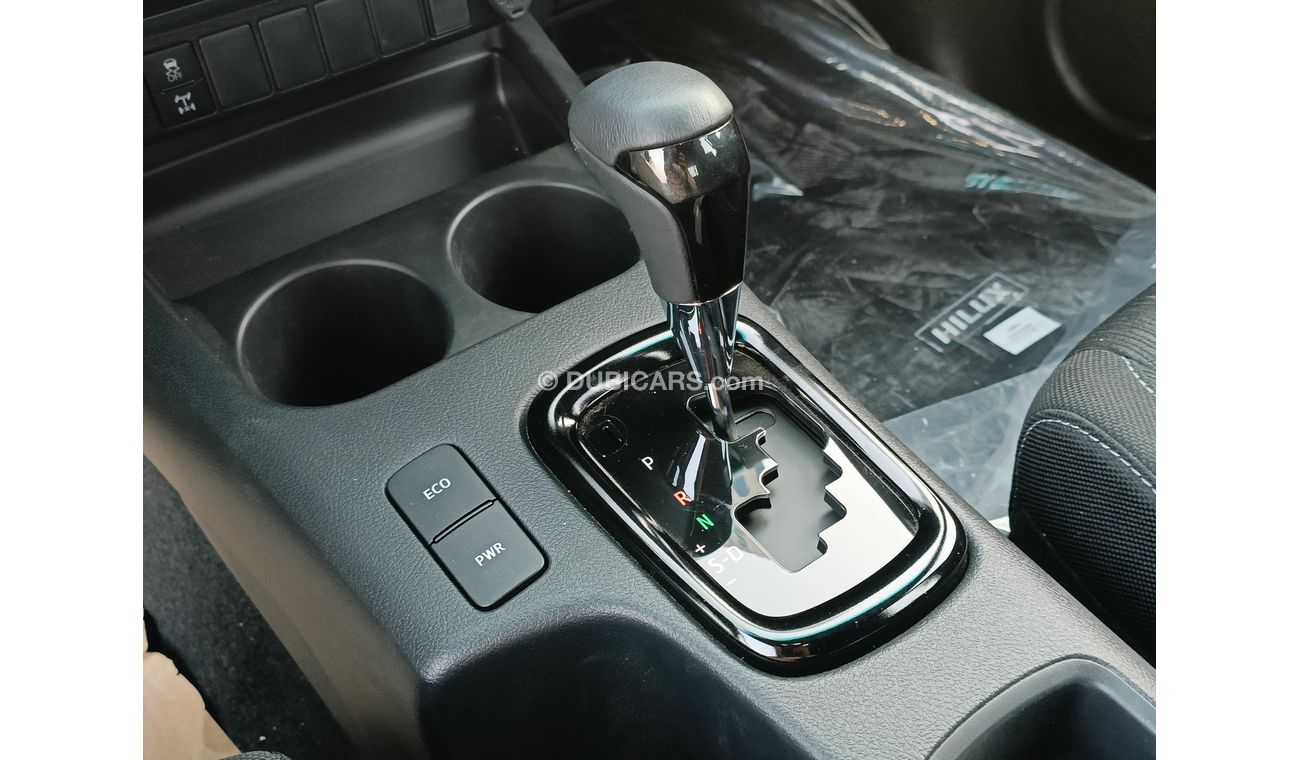 Toyota Hilux ADVENTURE, 4.0L PETROL, A/T, "4" CAMERAS, "18" WHEELS WITH ROLL BAR (CODE # HPV6AF)