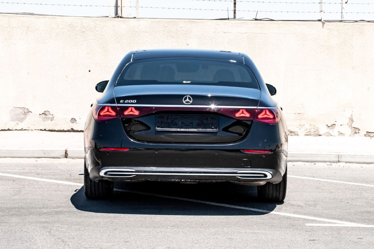 Mercedes Benz E200 STD