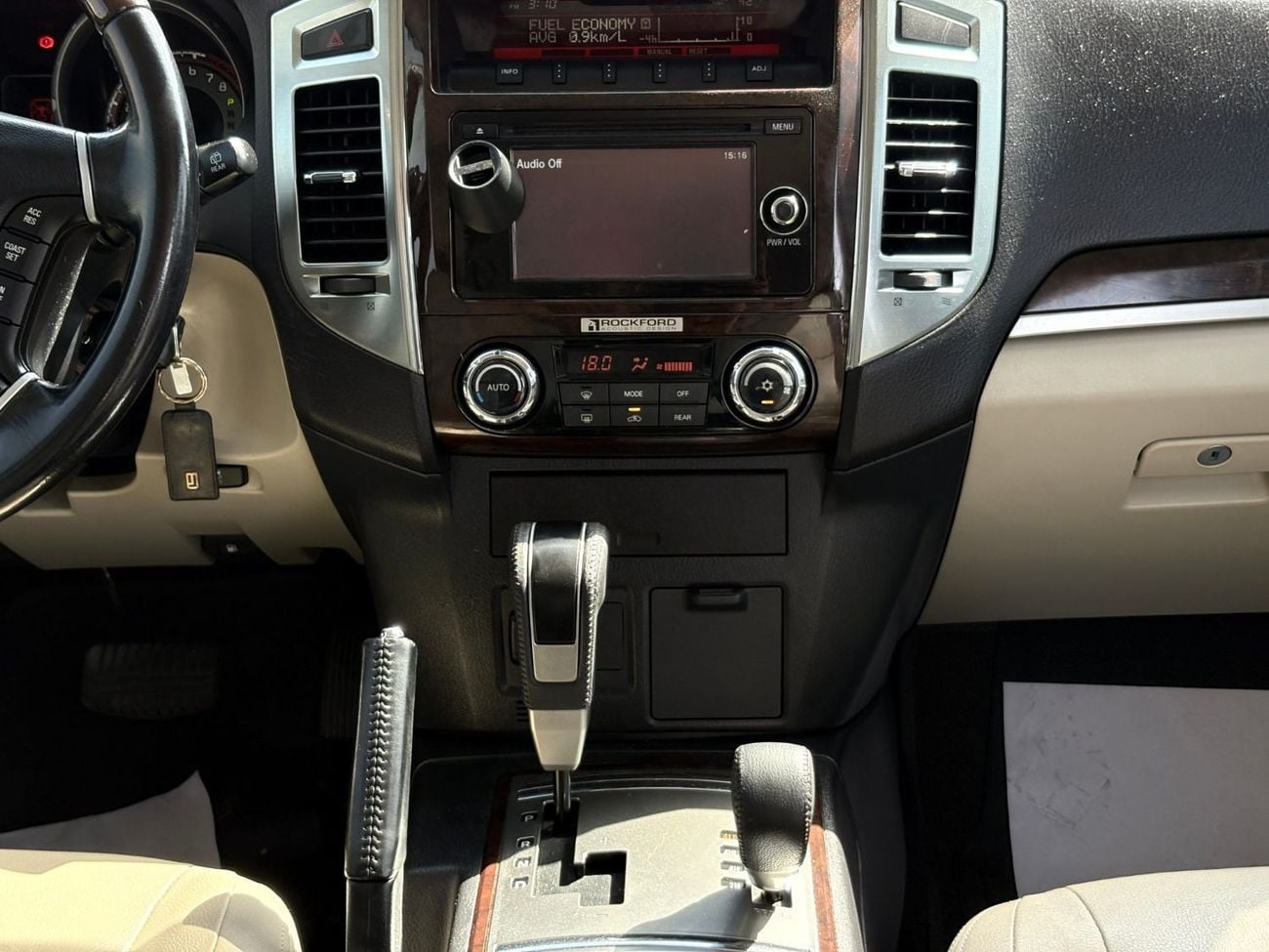 ميتسوبيشي باجيرو AED 1,360 P.M | 0% DOWN PAYMENT | MITSUBISHI PAJERO GLS | 3.8L V6 | 2020 | GCC SPECS