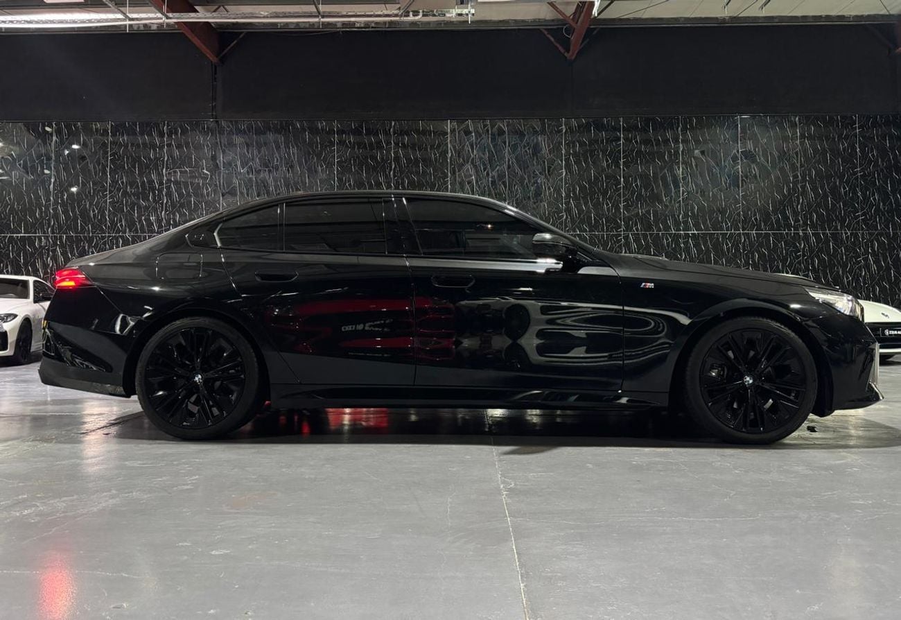 بي أم دبليو 520i 2.0 L, 8 Speed , RWD