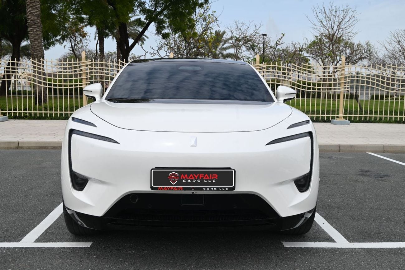 أفاتر 11 Luxury RWD