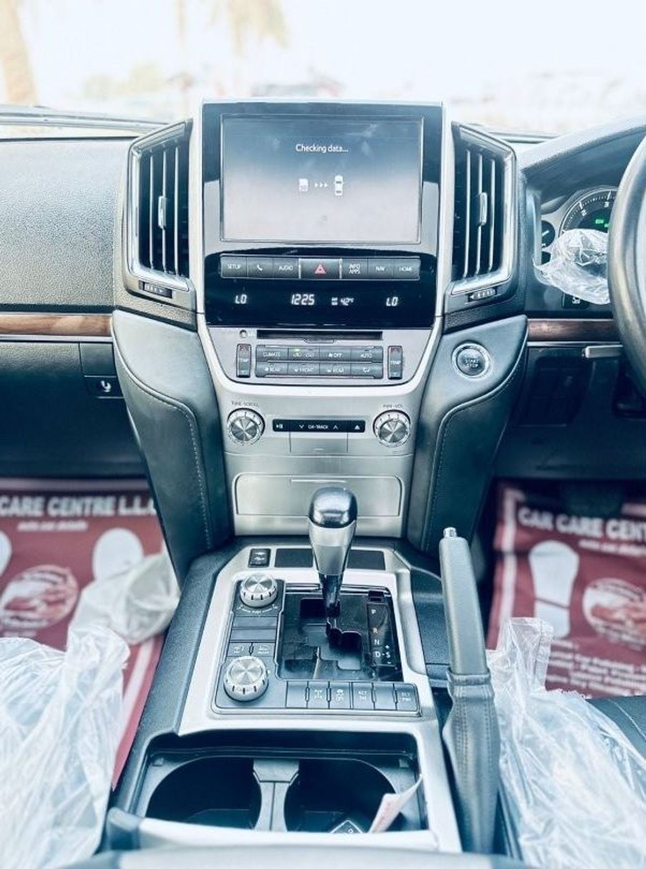 Toyota Land Cruiser 2020 RHD Diesel Engine V8 Full Option Very Clean Title