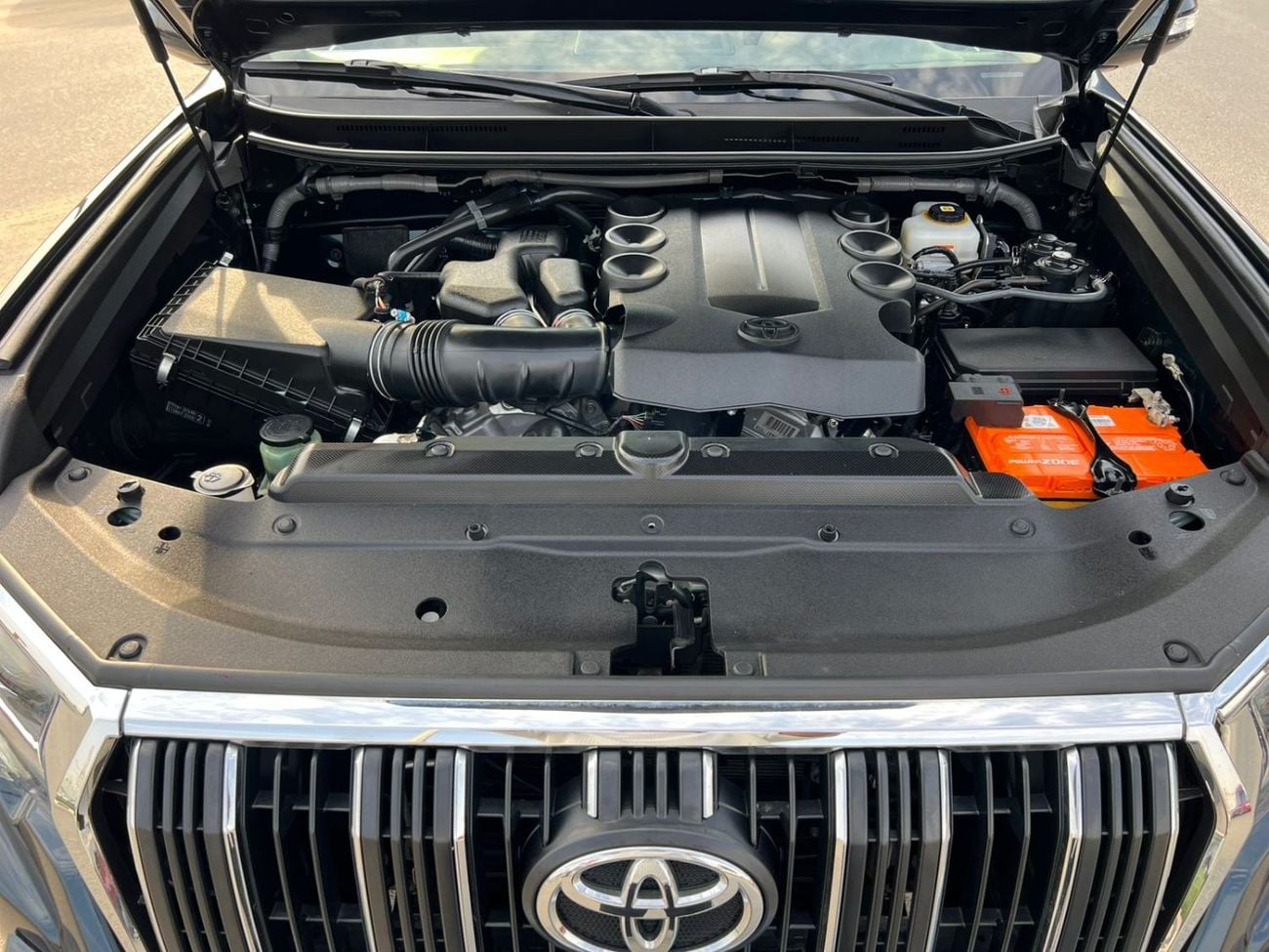 تويوتا برادو 2022 Toyota Prado TXL Full Option 4.0L V6 - AWD 4x4 GCC- Electric Seat - Rear CAM & Sensors - Cool B