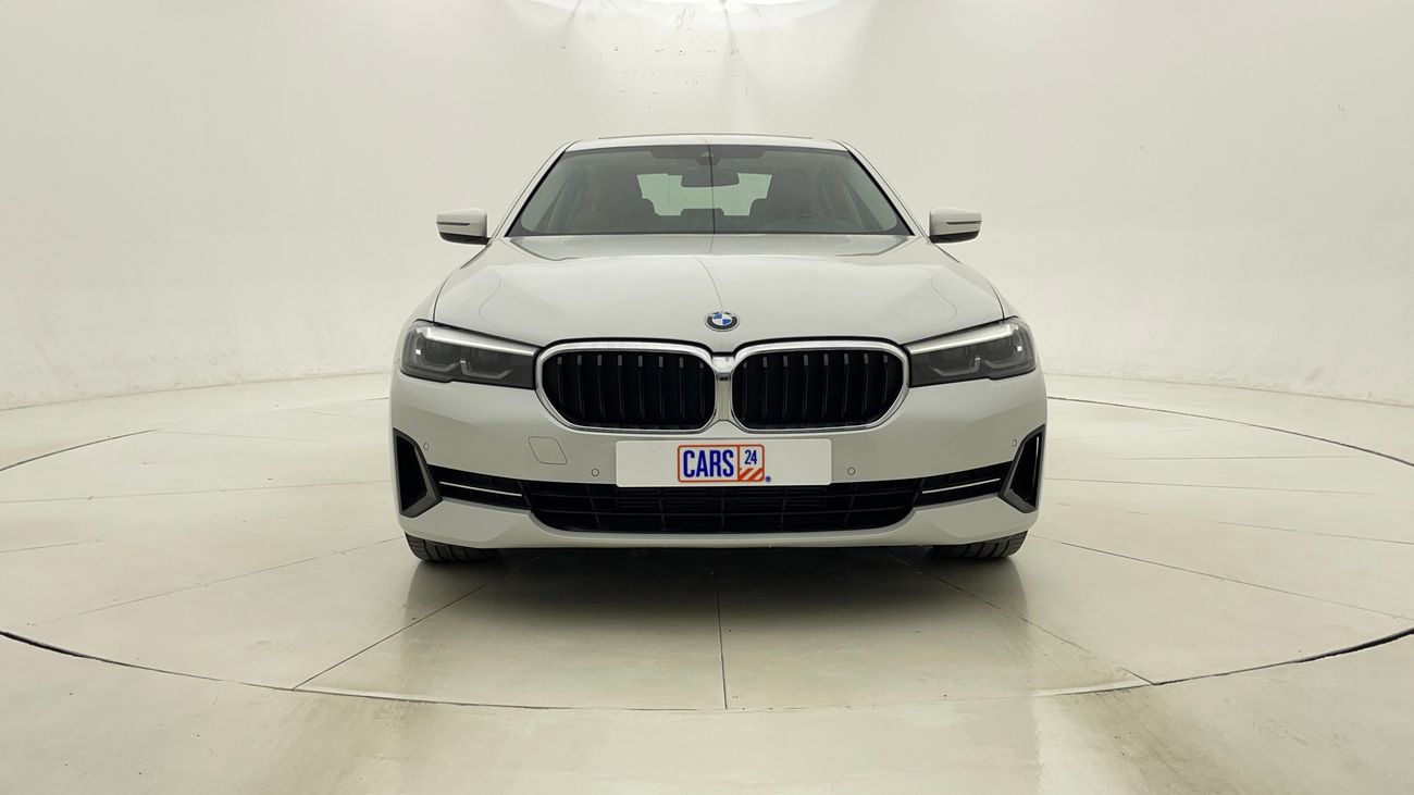 بي أم دبليو 520i JOY EDITION 2 | بدون دفعة مقدمة | اختبار القيادة في المنزل