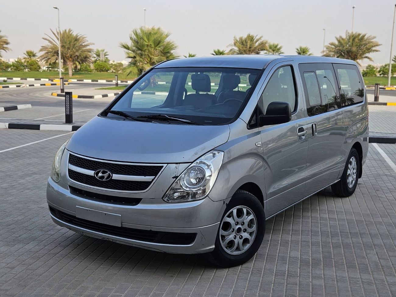 Hyundai Grand Starex STANDARD
