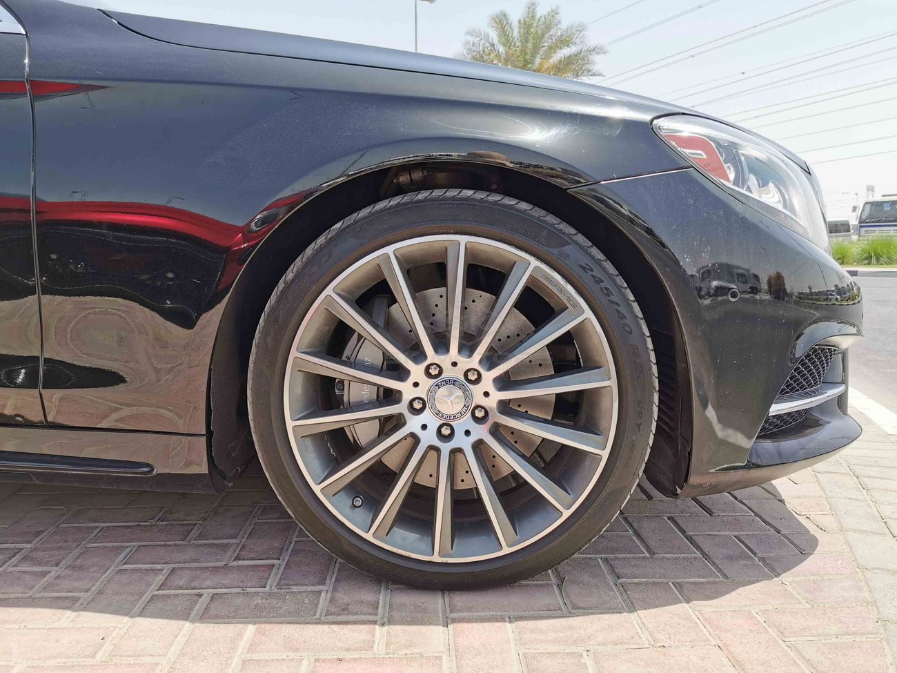 Mercedes-Benz S 550 5.5L, 20" Rims, Power & Memory Seats, 360° Camera, Leather Seats, Twin Sunroof, DVD-USB (LOT # 732)