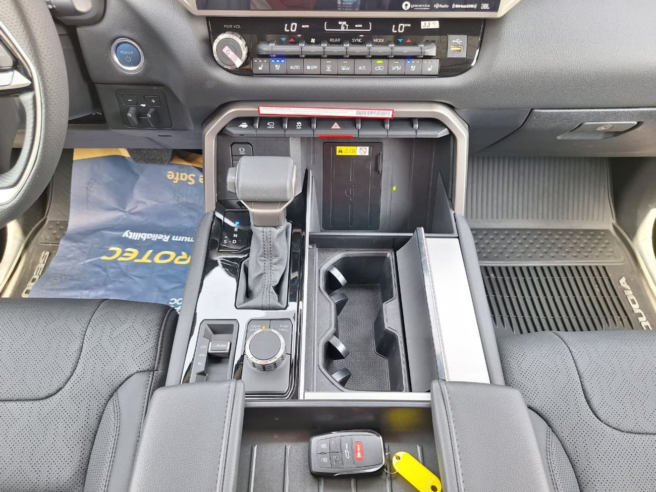 Toyota Sequoia 2024 TOYOTA SEQUOIA 4WD HYBRID 8 SEATER