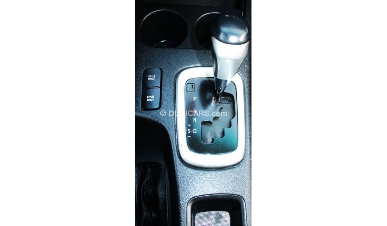 تويوتا هيلوكس GLS تويوتا هايلوكس 2020 بنزين فور ويل خليجي اوتوماتيك بحالة ممتازة