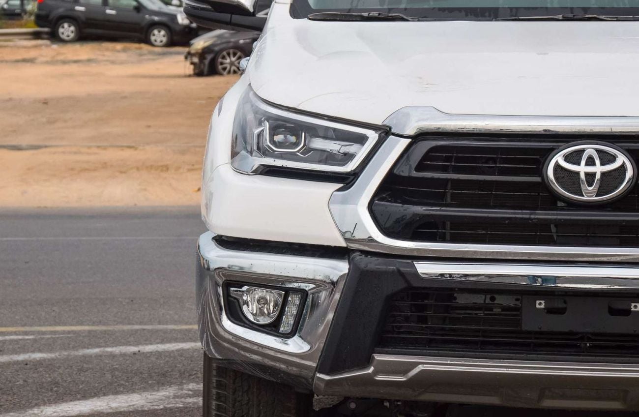 Toyota Hilux TOYOTA HILUX GLXS 2.7L 4WD  PETROL PICKUP 2026 - WHITE