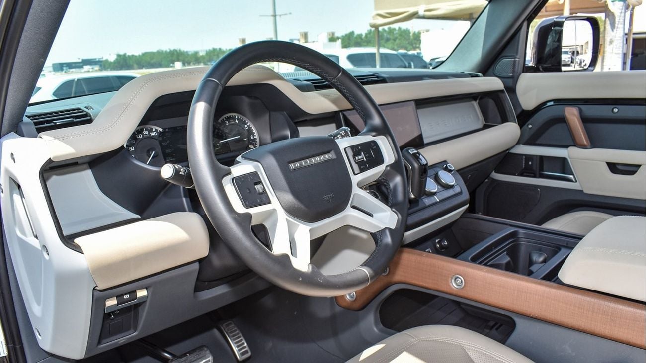 Land Rover Defender P400