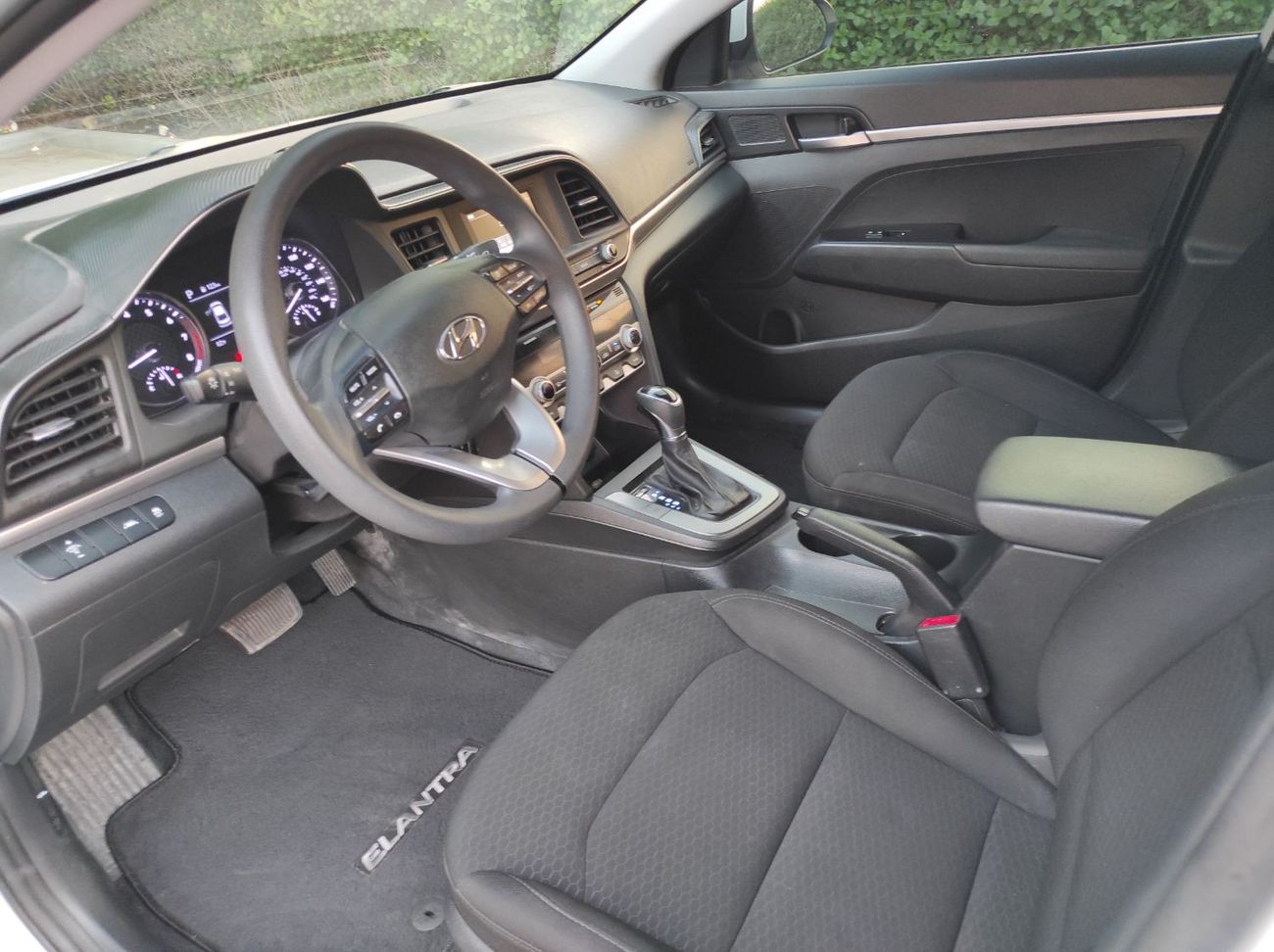 هيونداي إلانترا Comfort 2.0L Hyundai Elantra 2020 2.0 usa full automatic