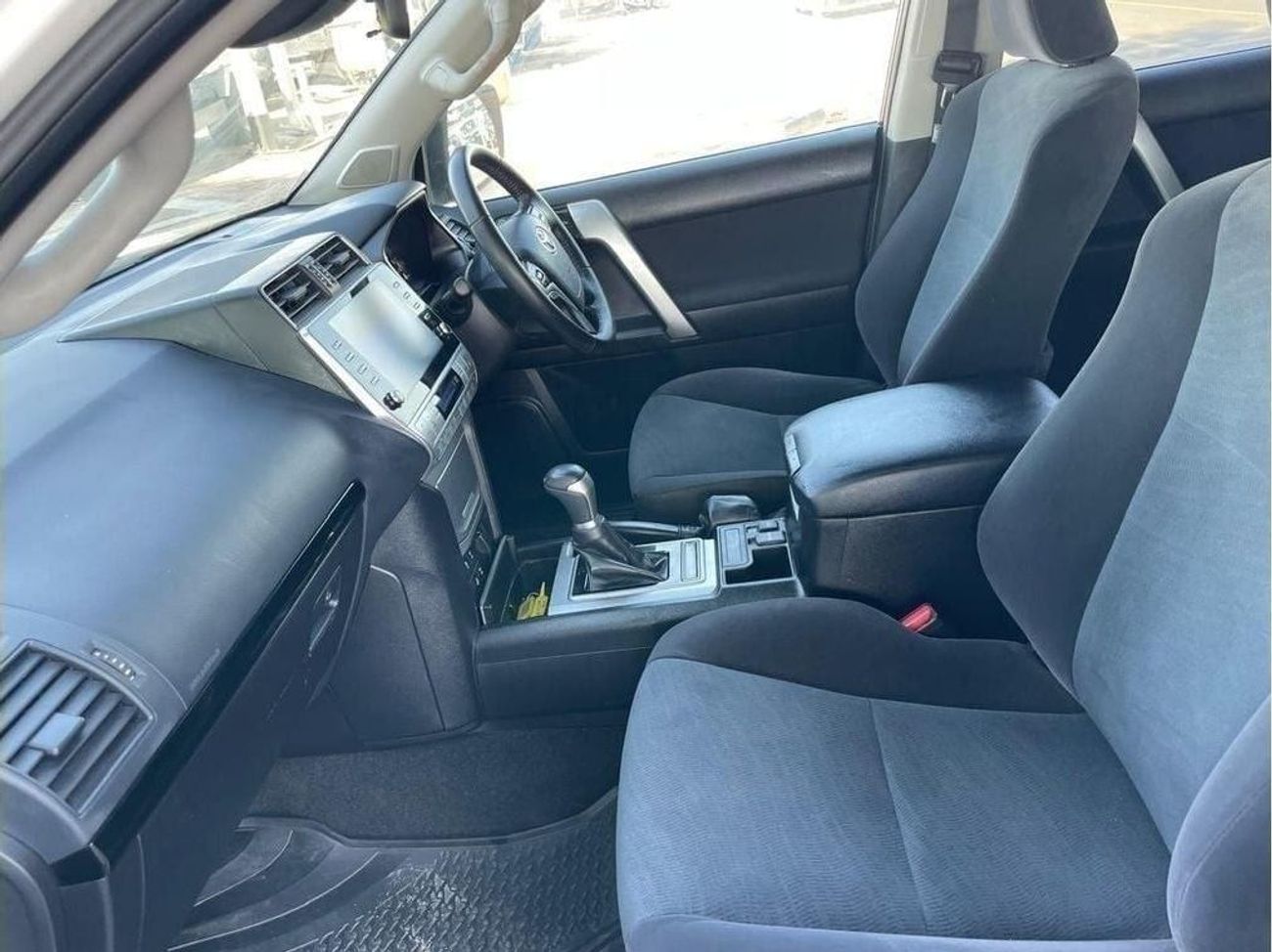 تويوتا برادو Diesel 2.8 Liter Right Hand Drive Automatic Gear