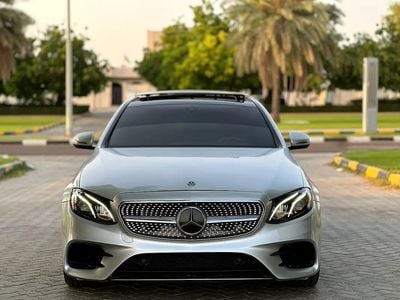 مرسيدس بنز E300 E 300 - Premium Luxury Sedan