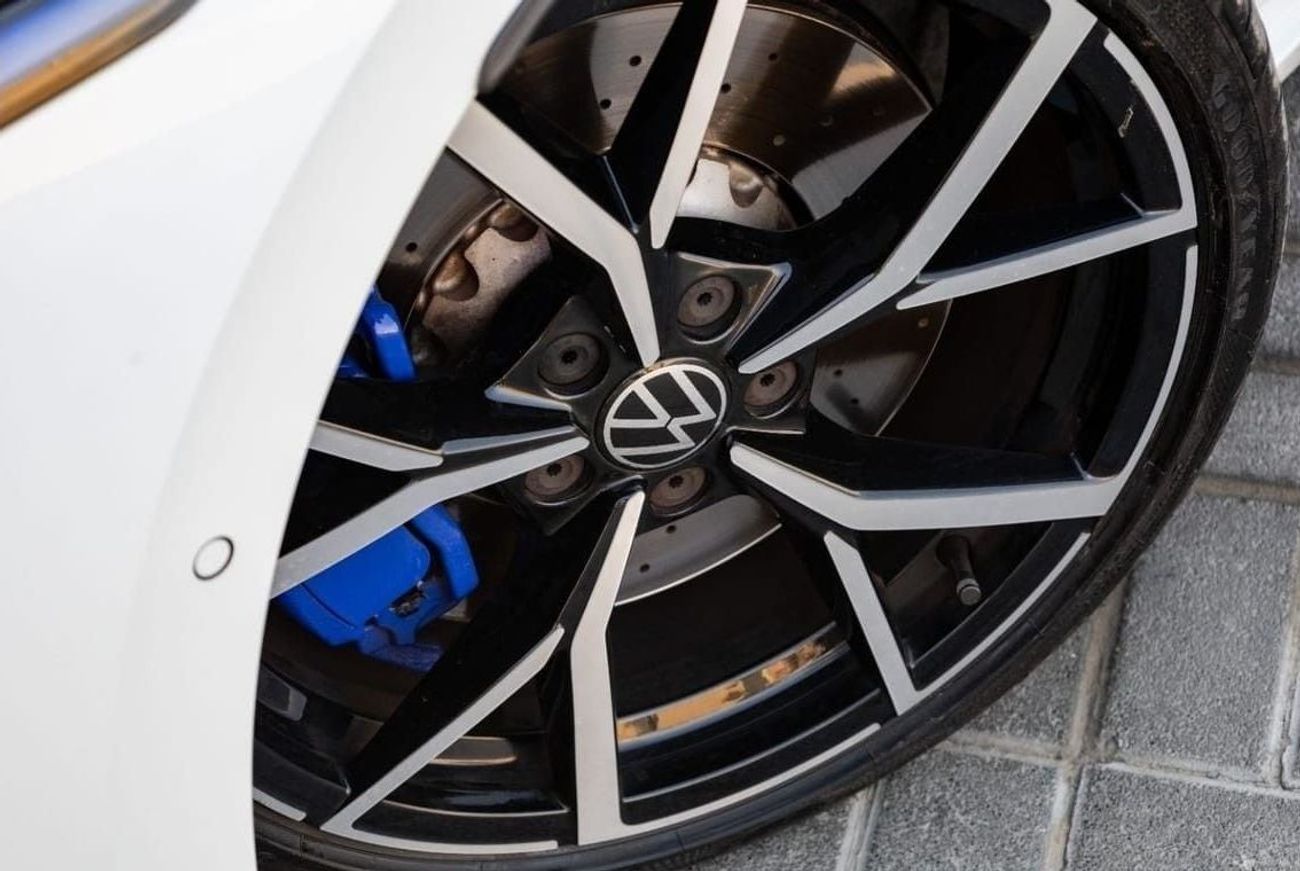 Volkswagen Golf R Volkswagen Golf R 2023 GCC under Agency Warranty and Service Contract with Flexible Down-Payment.