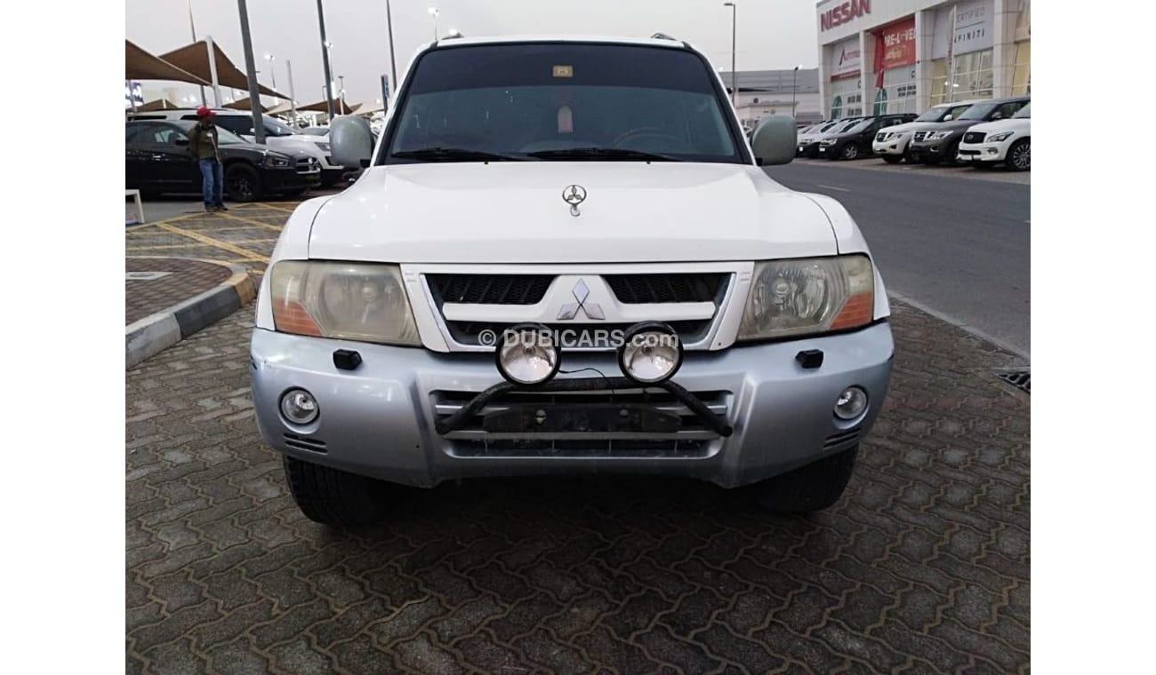ميتسوبيشي باجيرو متسوبيشي باجيرو  2004