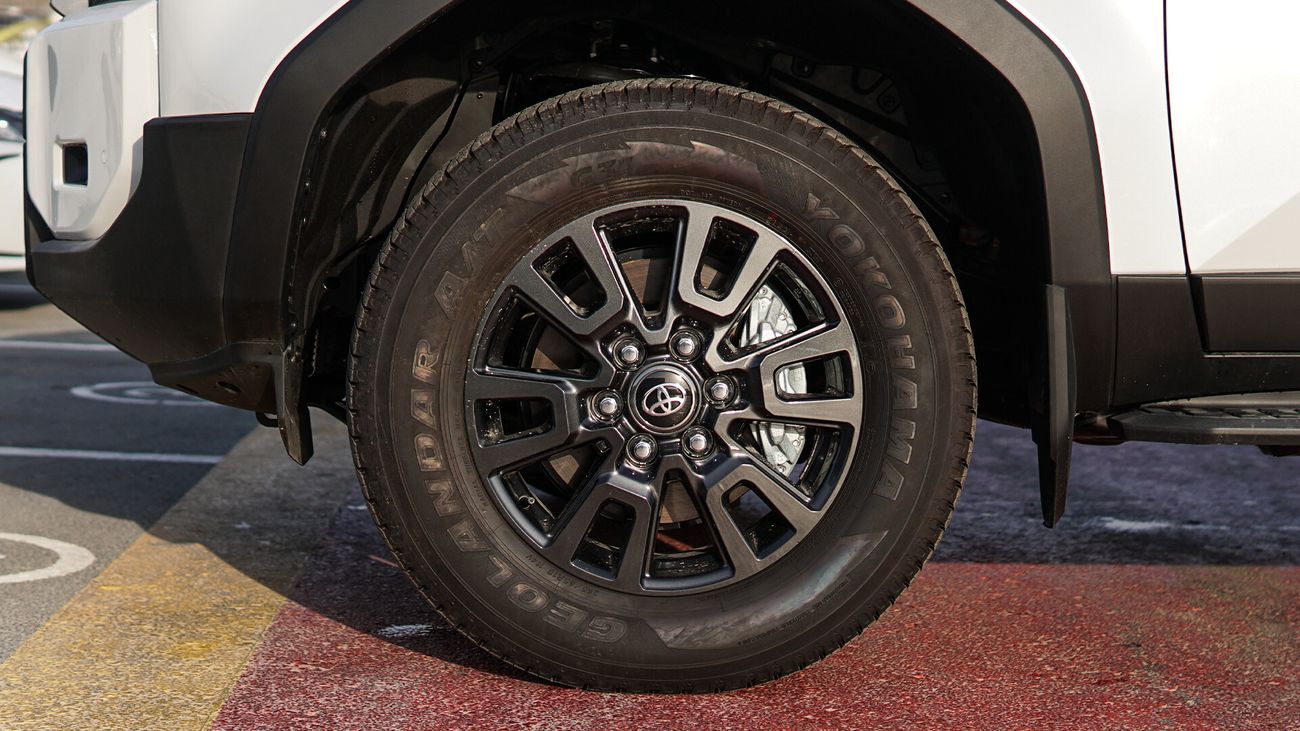 تويوتا برادو Land Cruiser GXR 2.4L 4X4 GCC 2024 0KM