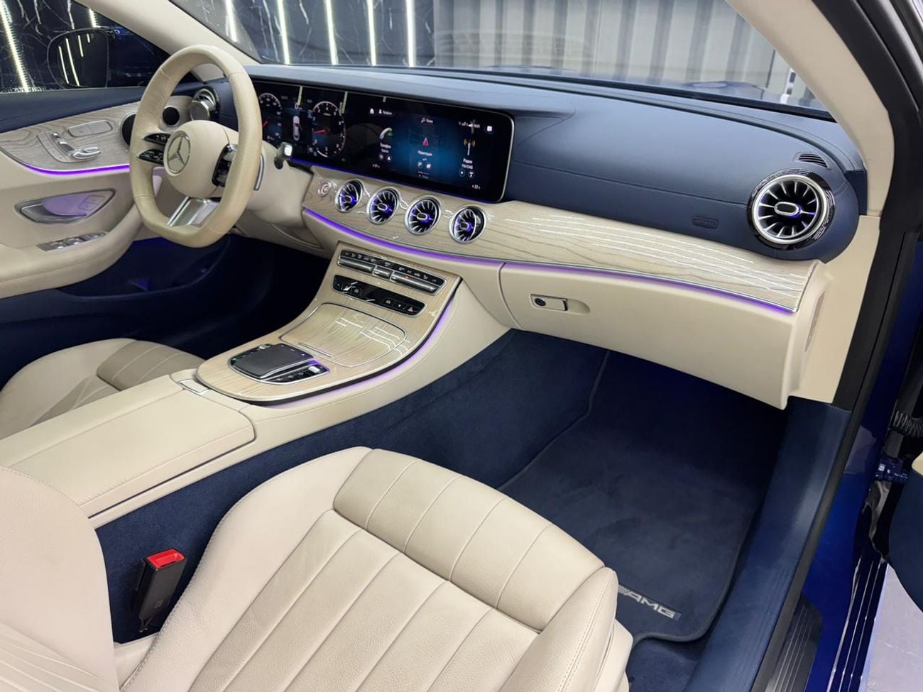 Mercedes Benz E 200 Coupe 2.0 L