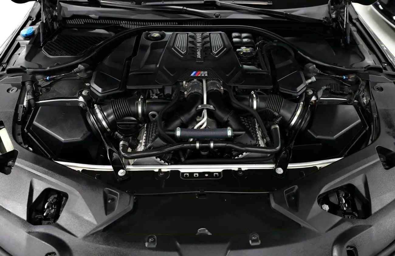 بي أم دبليو M8 Competition 617 Hp | Accident Free | Under Warranty Till | Free Insurance Ref#H30659
