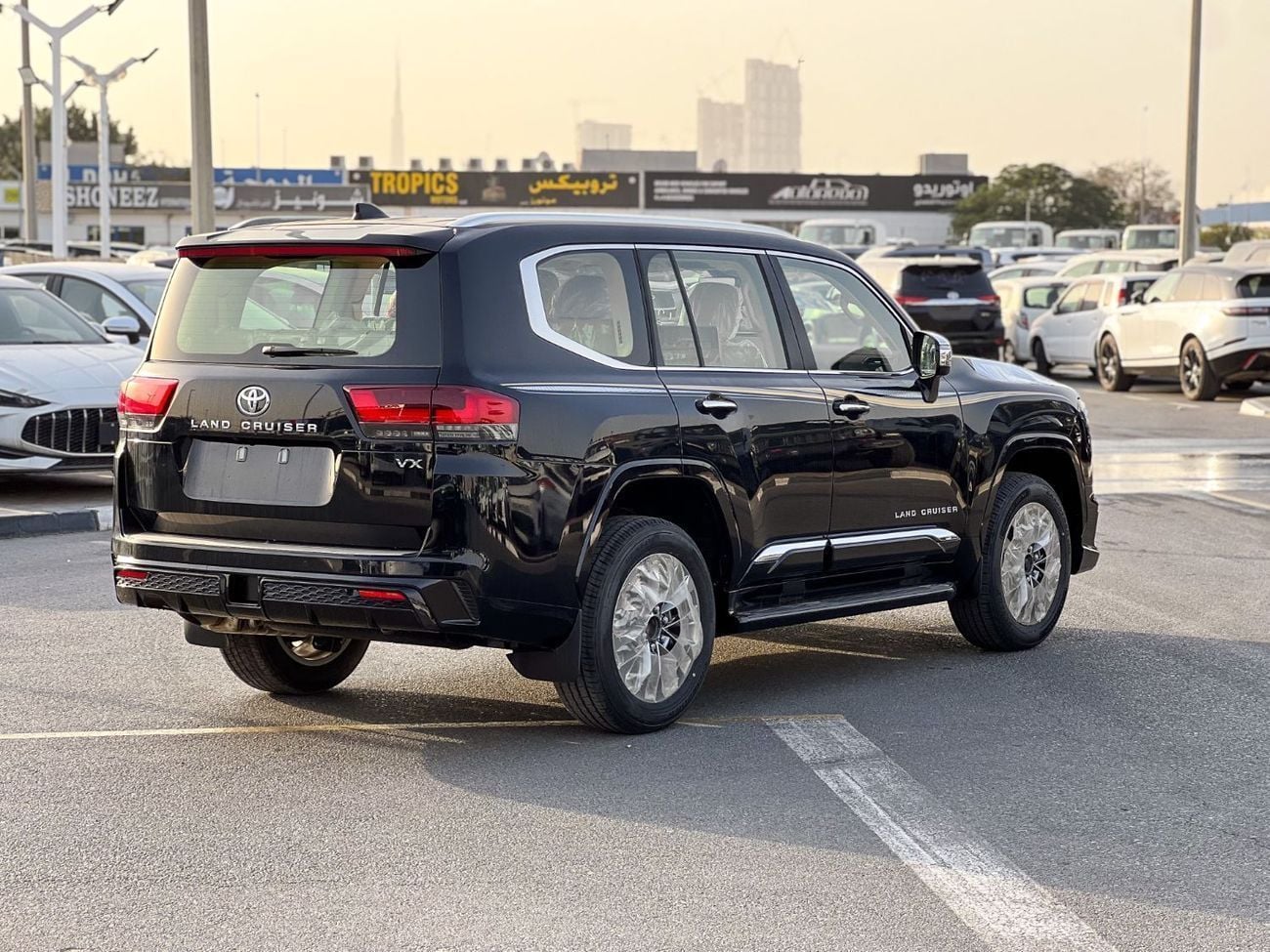 Toyota Land Cruiser EXPORT ONLY - 2026 LC300 VX 4.0L (GCC Specification)