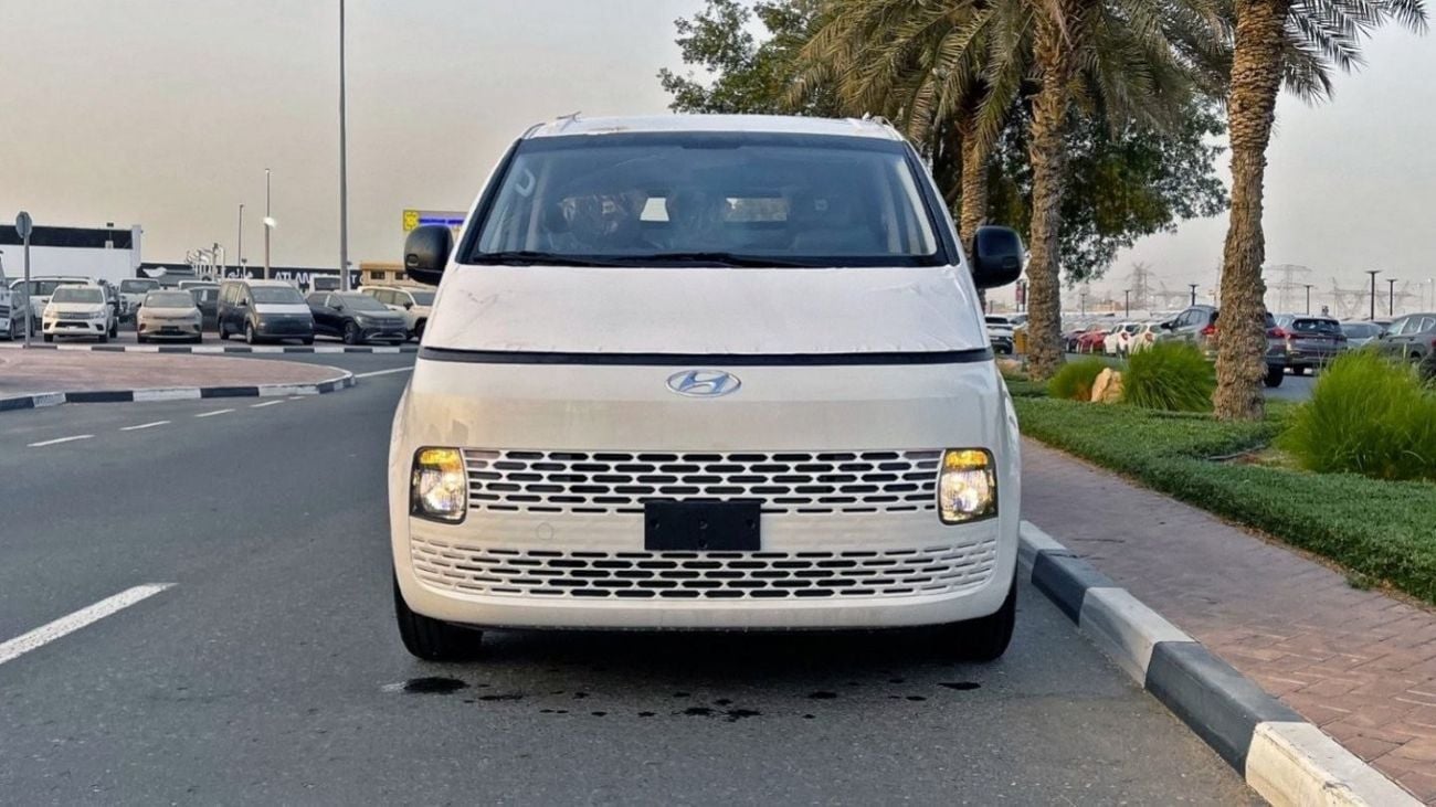 Hyundai Staria 3.5 L Cargo van Automatic