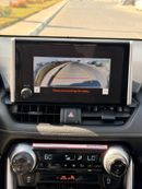 Toyota RAV4 XLE 2.5 L AWD leather seats, push start 2024