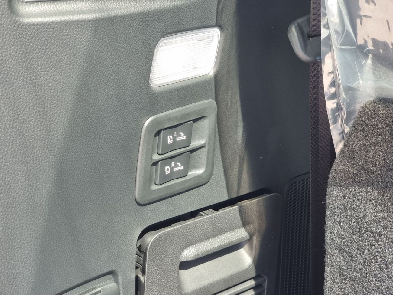 تويوتا لاند كروزر 2026 Toyota Land Cruiser LC300 VXR (Full-Option with Radar) 3.3L V6 TW Twin Turbo Diesel A/T 4WD Exp