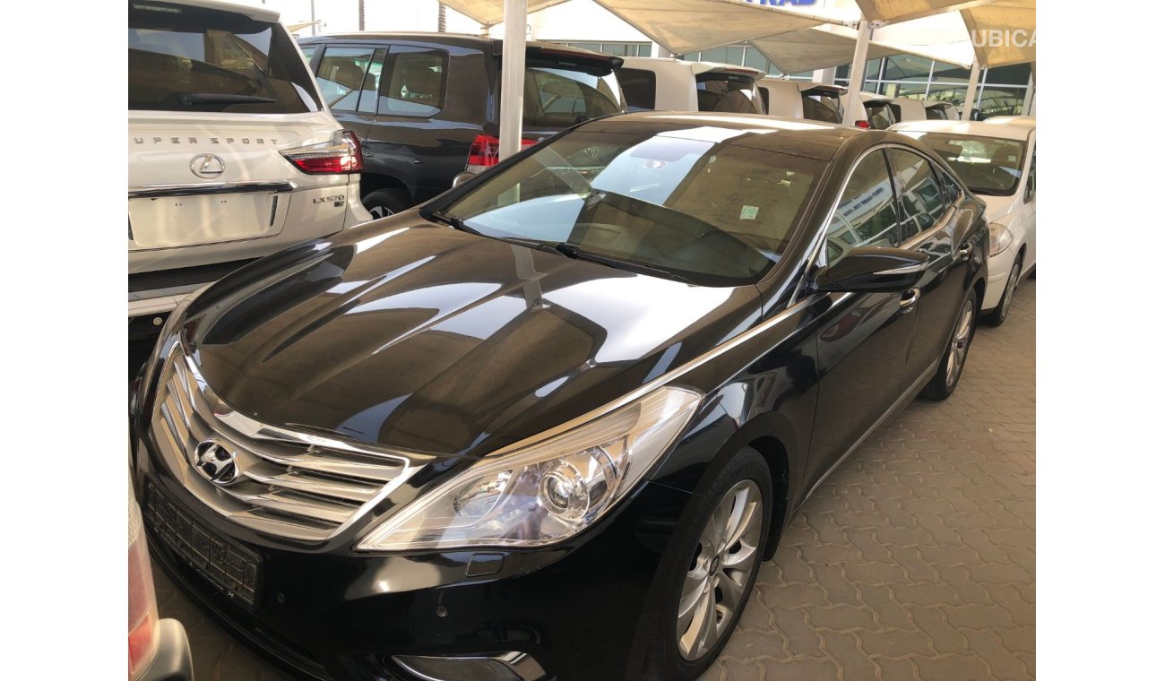 هيونداي أزيرا Hyundai Azera 3.0 ltr V6, model:2013. Full option