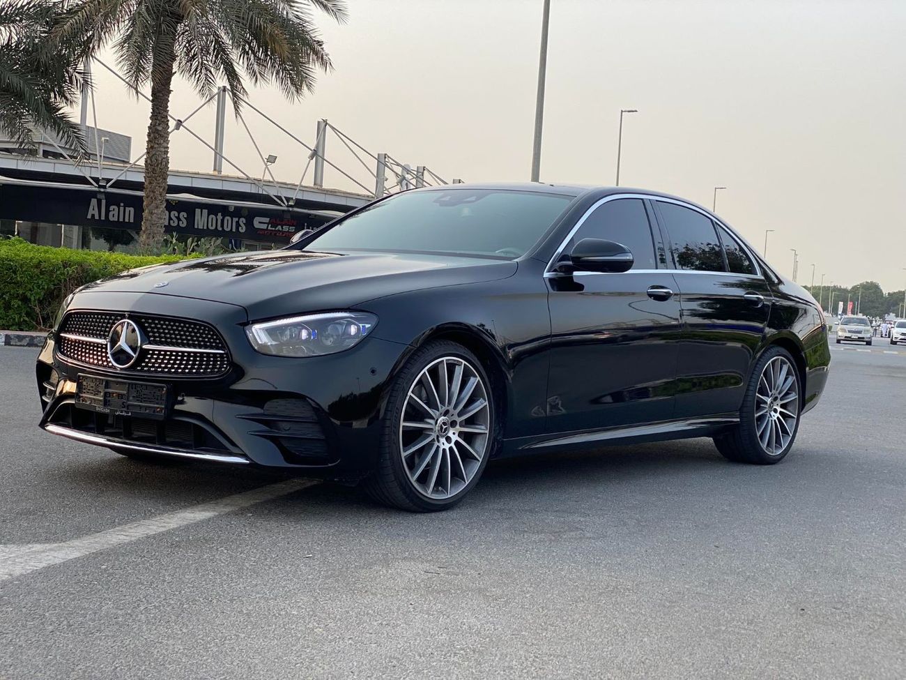 Mercedes-Benz E300 Premium GCC SPEC UNDER WARRANTY AND SERVICE