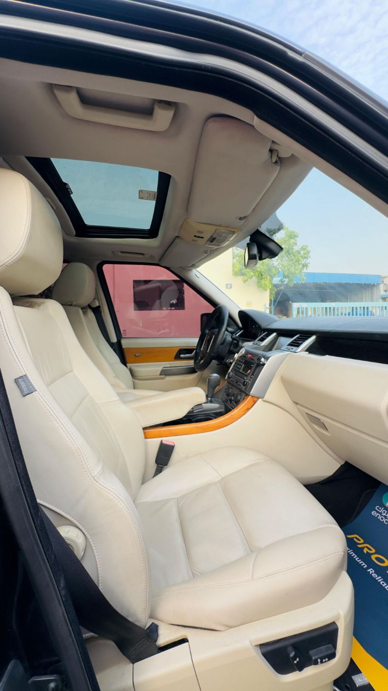 Land Rover Range Rover Sport AUTOMATIC TRANSMISSION | 4.4L PETROL ENGINE | 4WD | PREMIUM LEATHER & MEMORY SEATS | SUNROOF | COOL