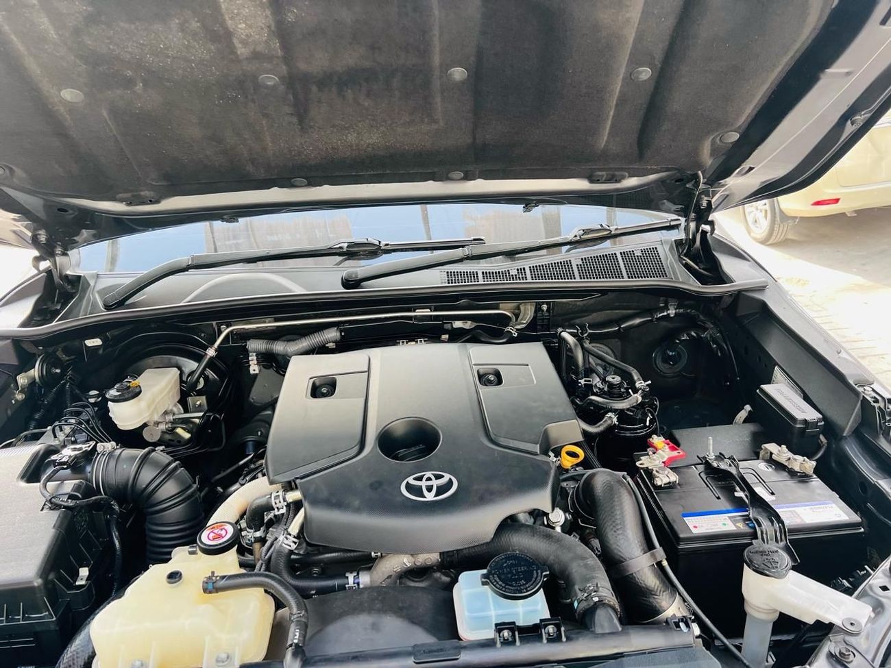 Toyota Hilux GLX 2.8L A/T