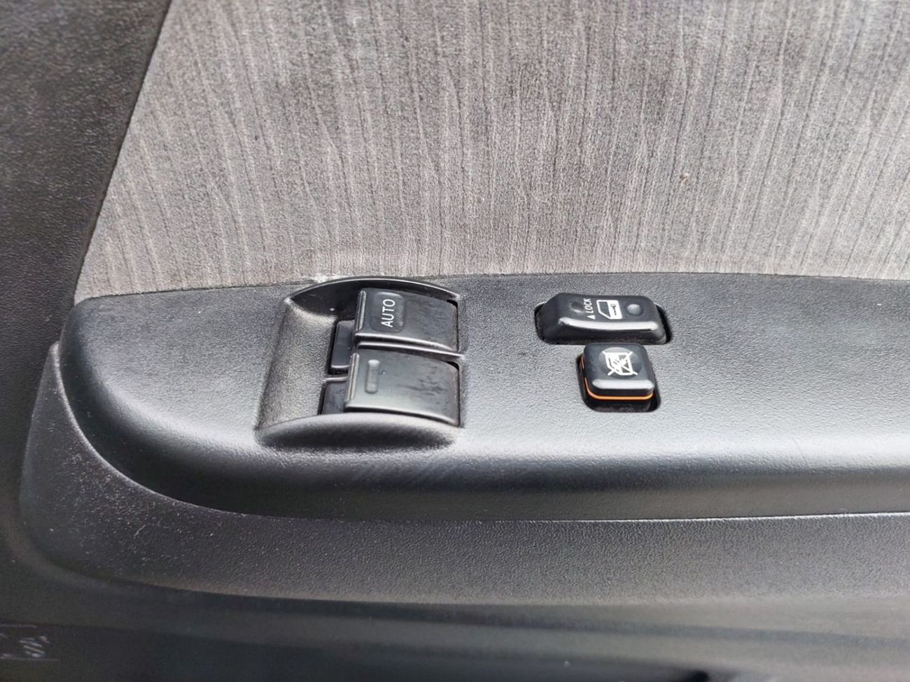 Toyota Hiace (RAMADAN OFFER) TOYOTA HIACE VAN RHD 2010 MODEL 2.0 L PETROL AUTOMATIC(PM29424)