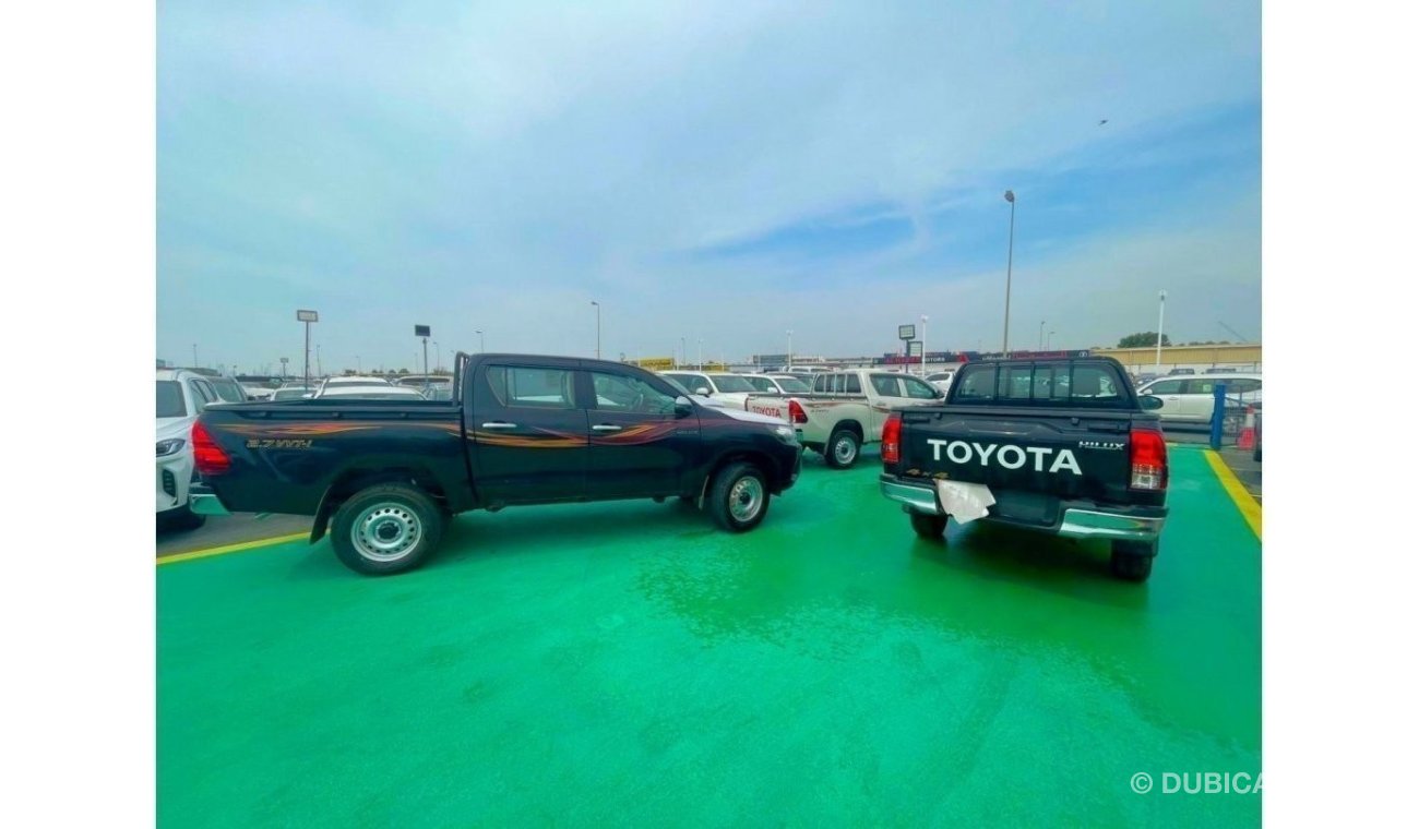 Toyota Hilux 2.7 L // 4X4 // BASIC OPTION // 2023