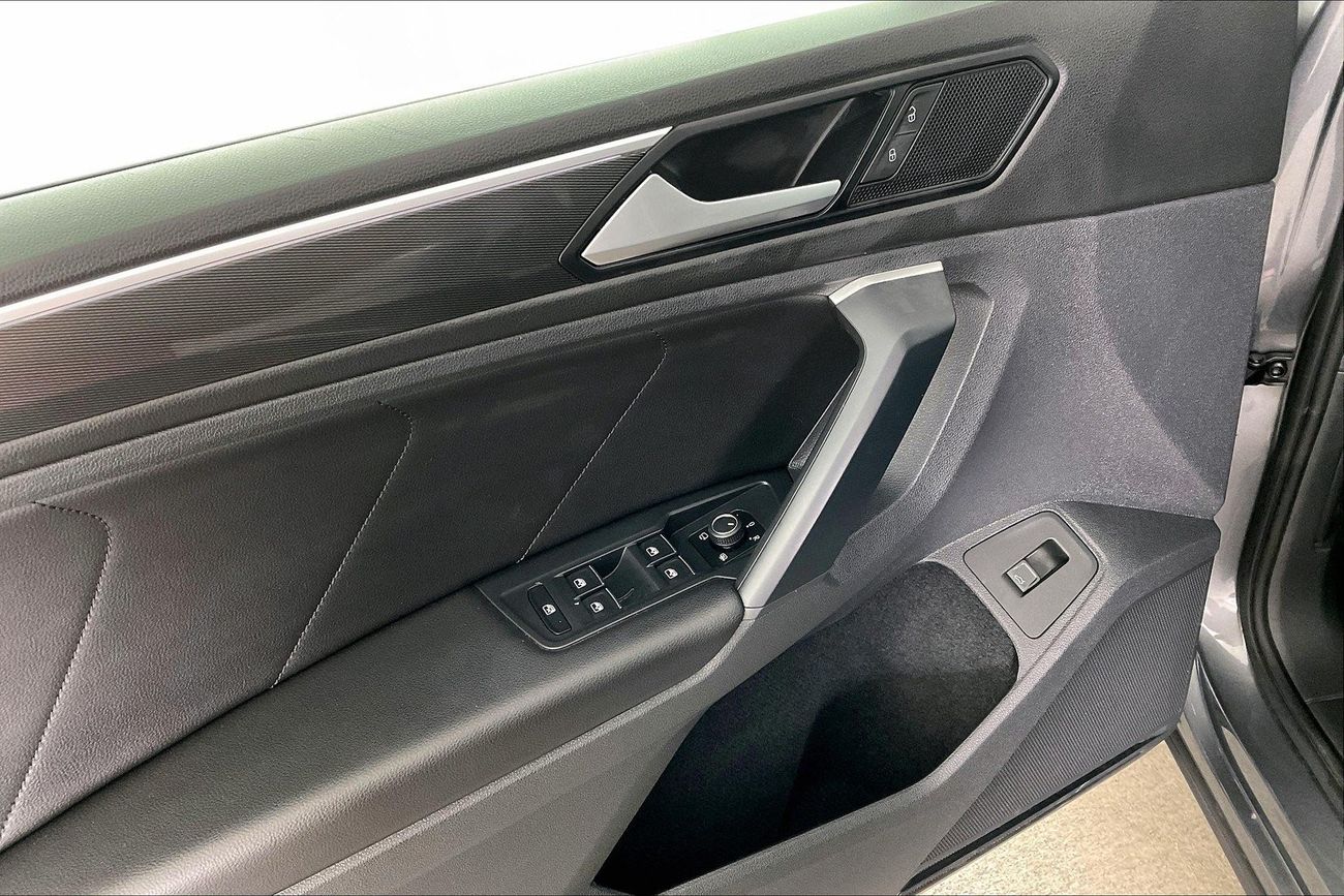 Volkswagen Tiguan SEL | Guaranteed Warranty | 0 Down Payment