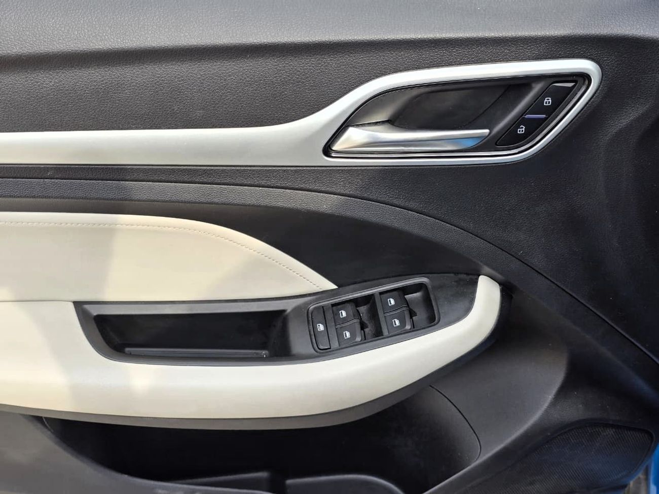 أم جي ZS USED MG ZS LUXURY 1.5L A/T SUV FWD GCC BLUE COLOR 2024