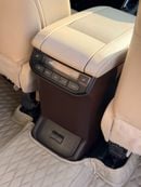 تويوتا هايلاندر Hybrid Platinum 2.5L | 360 camera, panoramic , head up display