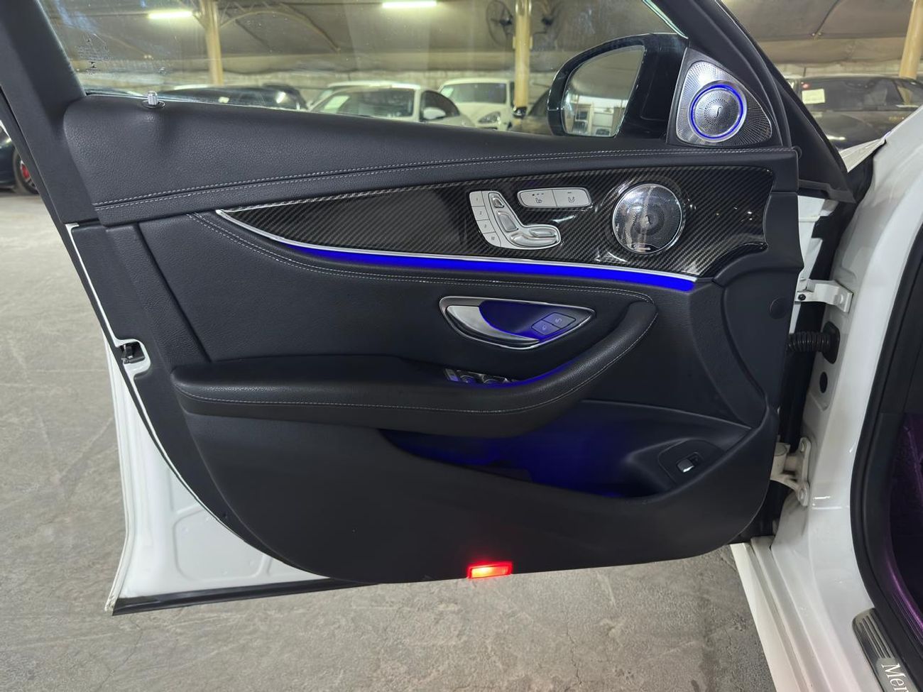 Mercedes-Benz E 400 MERCEDES E-CLASS E400 2017 3.5L | BURMESTER SOUND SYSTEM | CARBON INTERIOR | DRIVING ASSISTANCE PACK