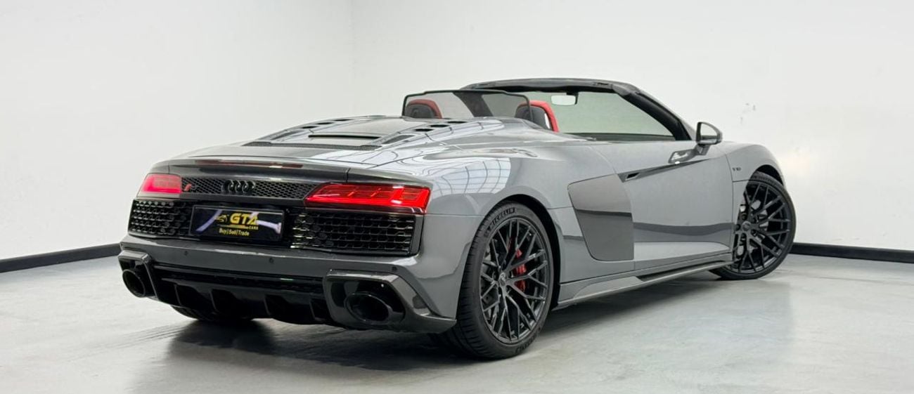 Audi R8 Spyder STD 2017 Audi R8 Spyder V10 + Package, Full Audi Service History, Full PPF, GCC