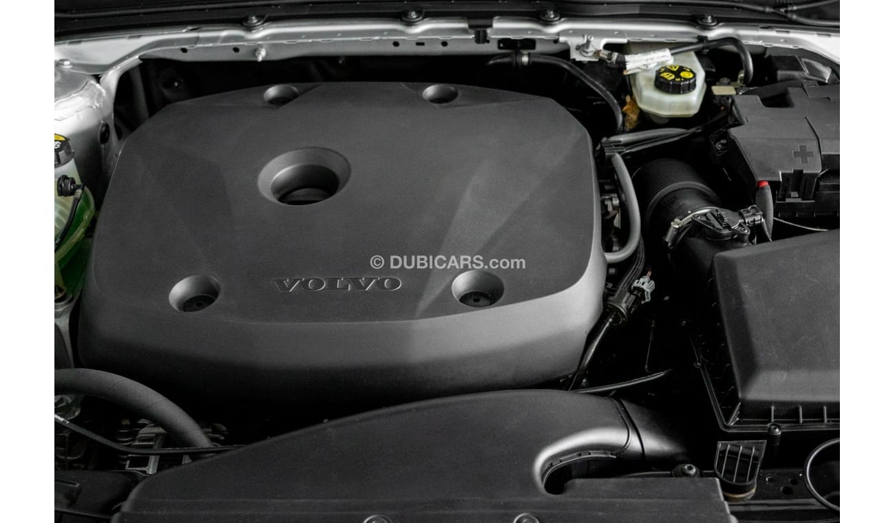 Volvo XC40 2018 Volvo XC40 T5 R Design / All-Wheel-Drive / Full Volvo Service History