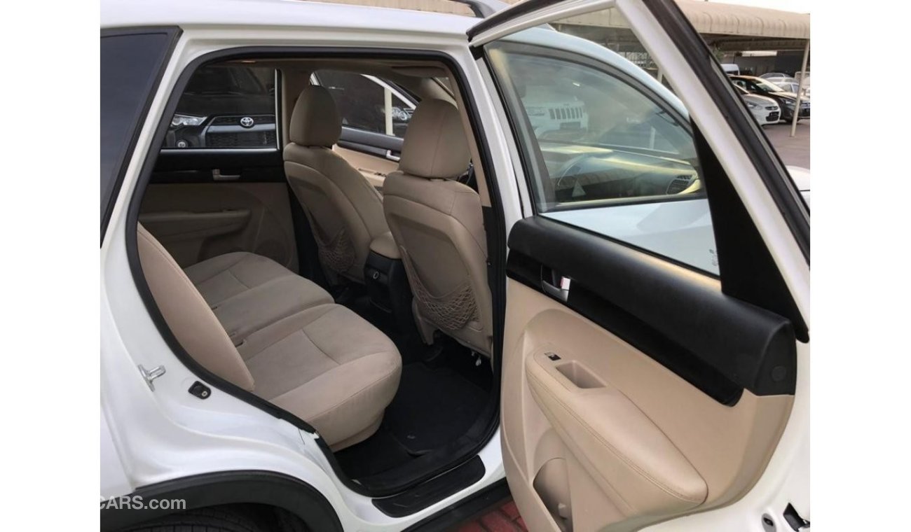 كيا سورينتو Kia Sorento 4WD full option