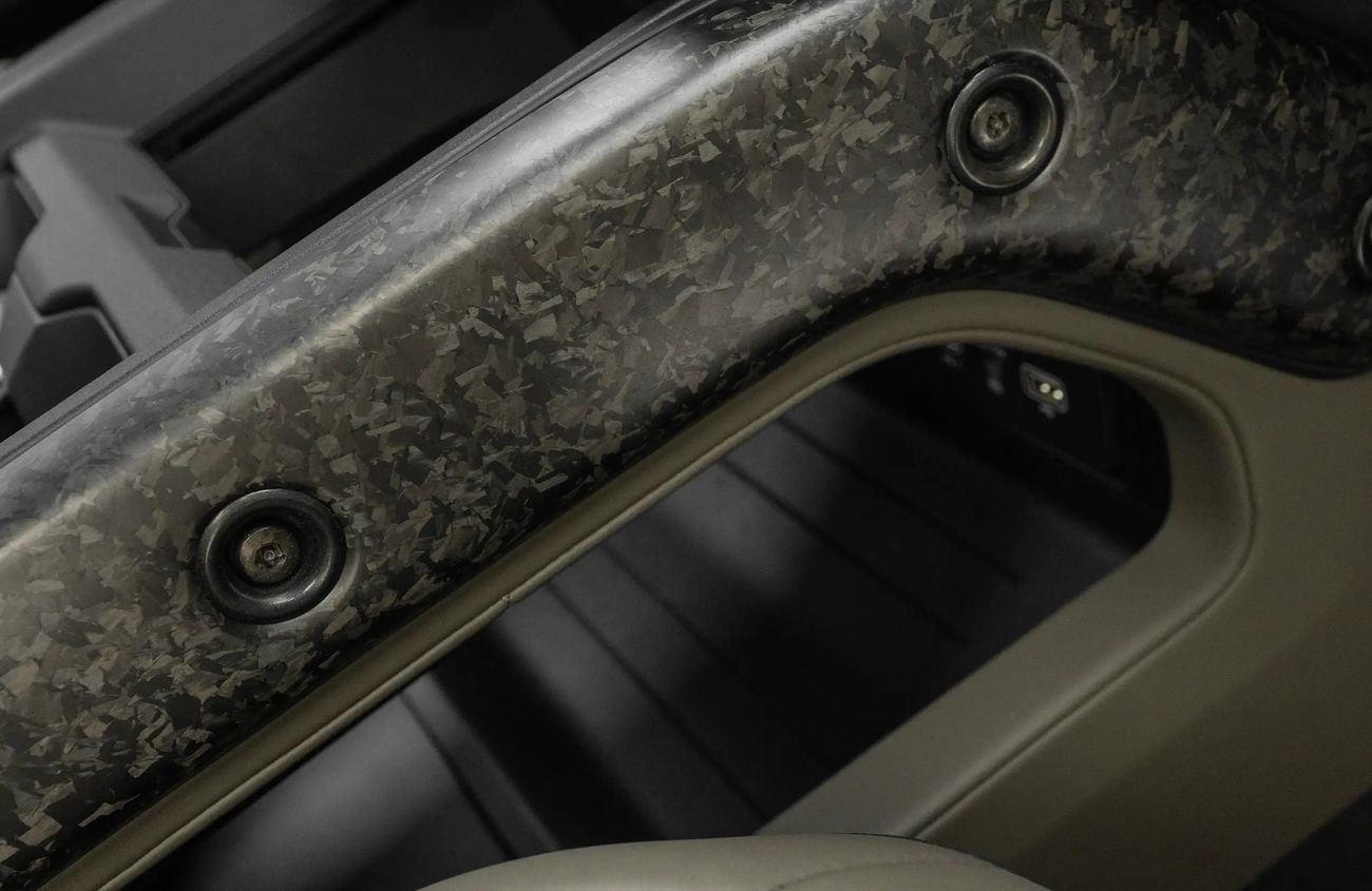 Land Rover Defender 4.4L V8 Twin-Turbo Mild Hybrid Engine