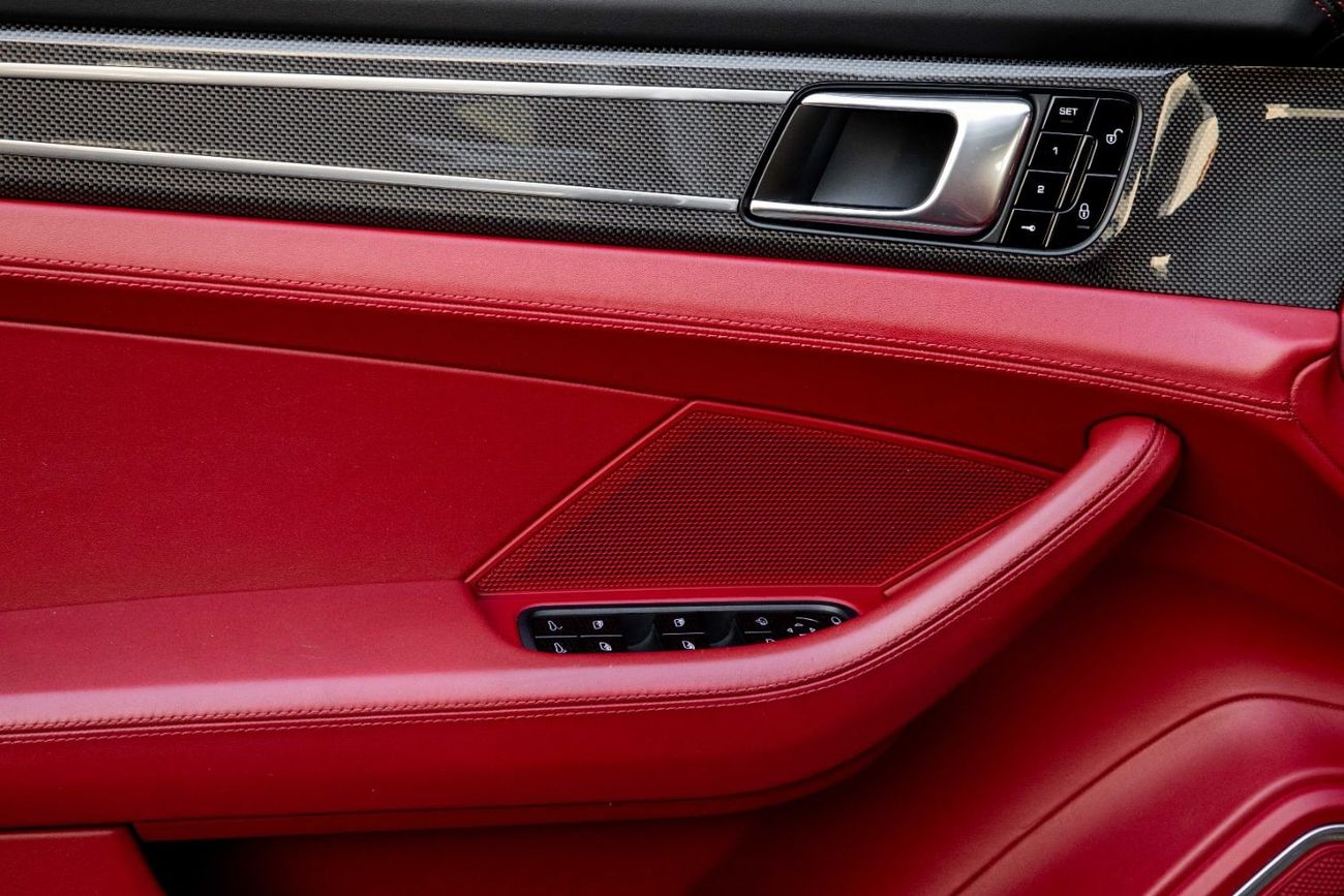 Porsche Panamera Turbo | 6,887 P.M (4 Years)⁣ | 0% Downpayment | Excellent Condition!