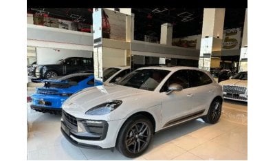 Porsche Macan Turbo V4 PETROL 2023