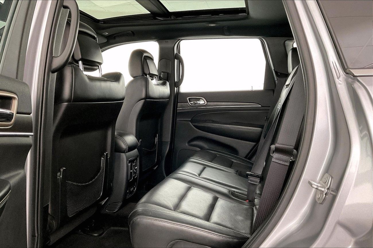 جيب جراند شيروكي Limited | سنة ضمان مجانية | 0 دفعة أولى | سياسة الإعادة بعد 7 أيام